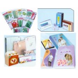 　生產多種復合材料構成的三面封袋、背封袋、邊折袋、拉鏈袋、自立袋等，為各種方便食品、茶葉、